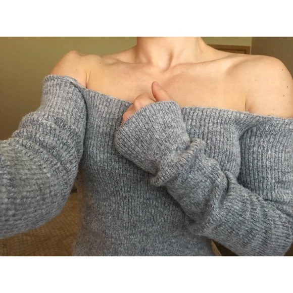 Kendall & Kylie Sweaters - CLOSET CLOSING
